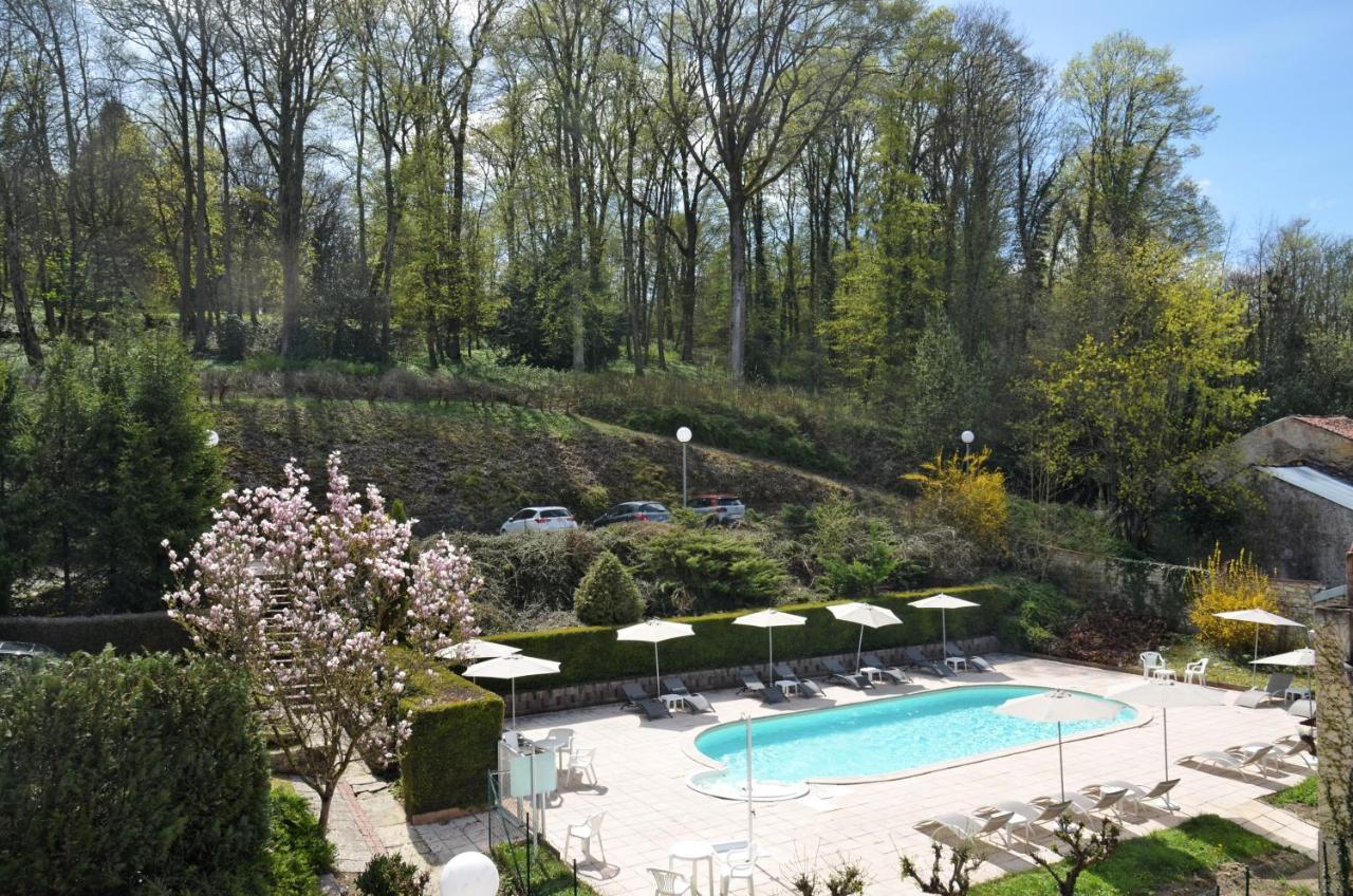 Hotel Et Studios D'Orfeuil بوربون ليه بان المظهر الخارجي الصورة