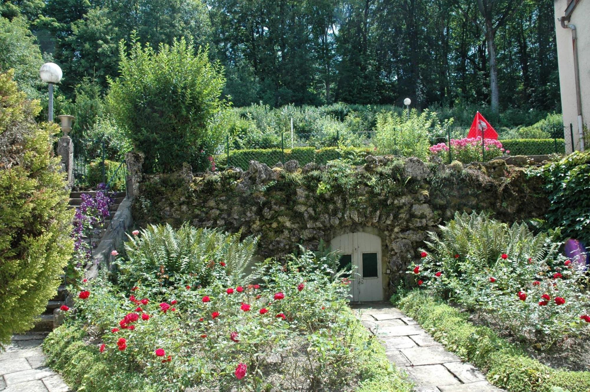 Hotel Et Studios D'Orfeuil بوربون ليه بان المظهر الخارجي الصورة