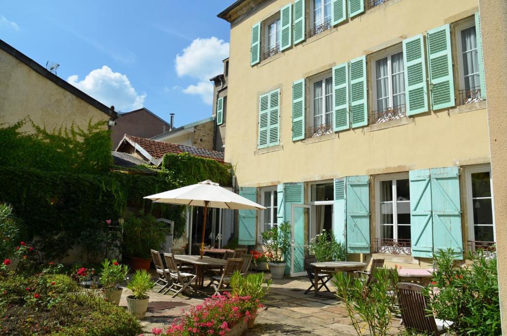 Hotel Et Studios D'Orfeuil بوربون ليه بان المظهر الخارجي الصورة