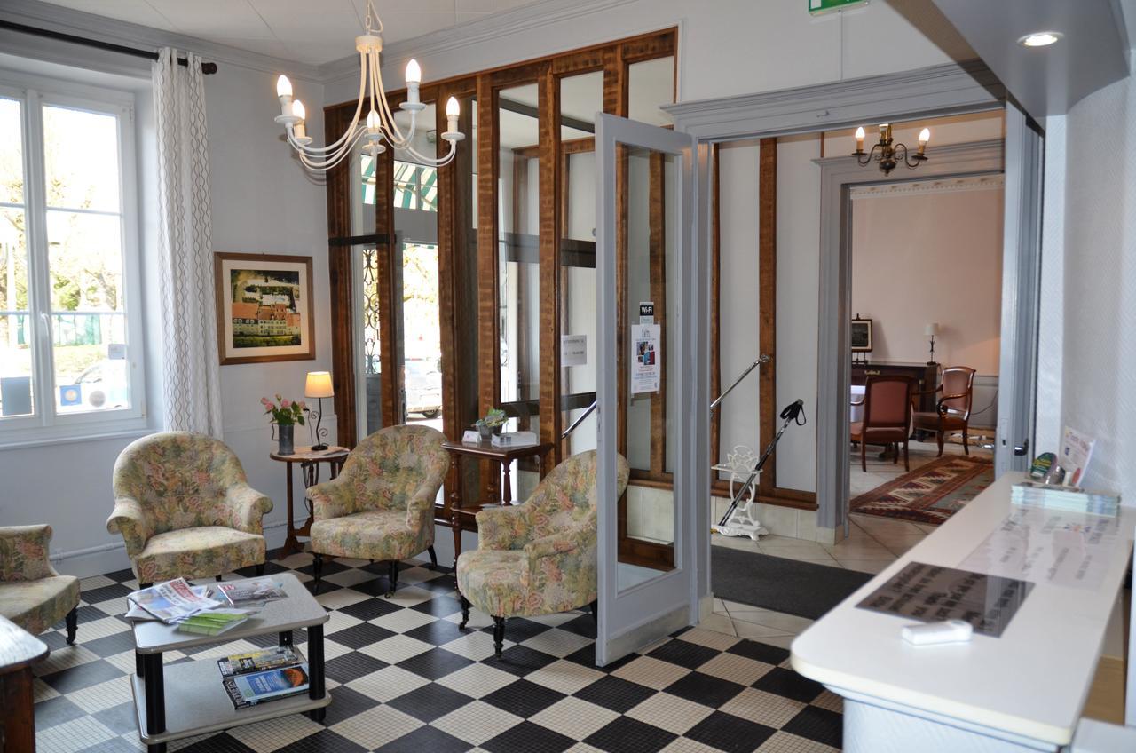 Hotel Et Studios D'Orfeuil بوربون ليه بان المظهر الخارجي الصورة