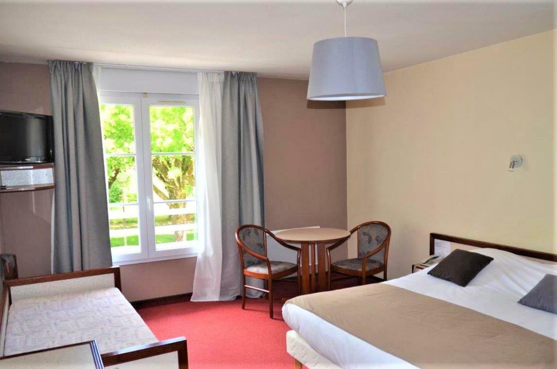 Hotel Et Studios D'Orfeuil بوربون ليه بان المظهر الخارجي الصورة