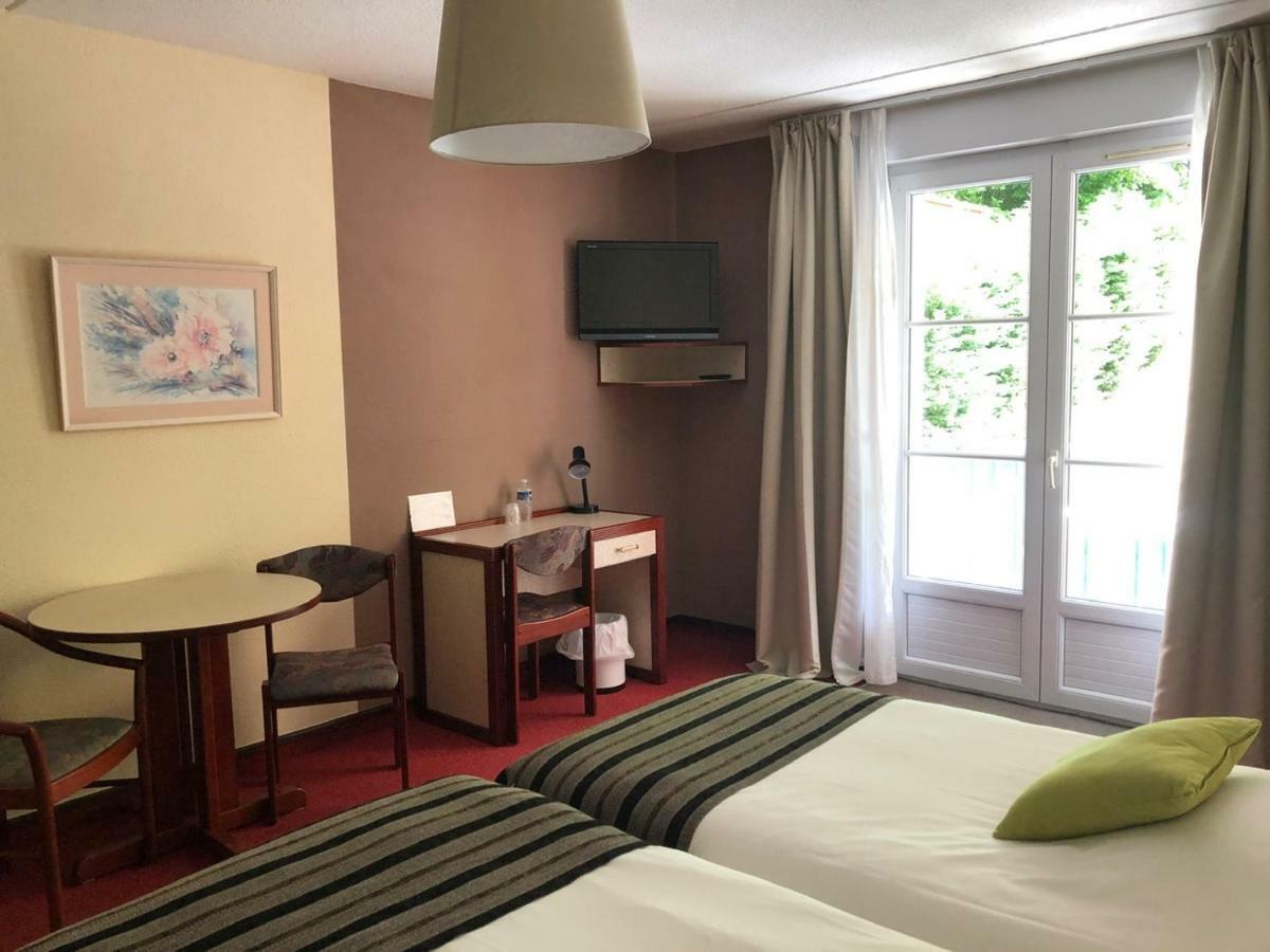Hotel Et Studios D'Orfeuil بوربون ليه بان المظهر الخارجي الصورة