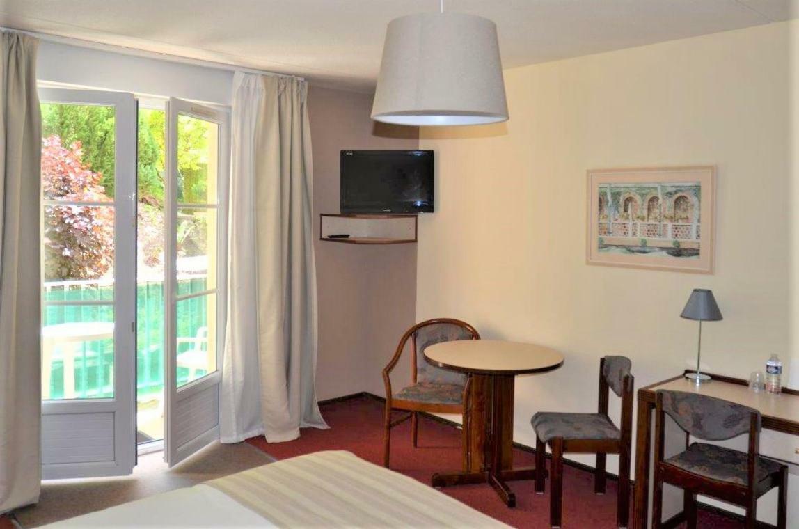Hotel Et Studios D'Orfeuil بوربون ليه بان المظهر الخارجي الصورة